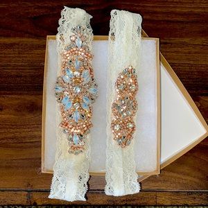 Bridal garter set lace a rhinestones